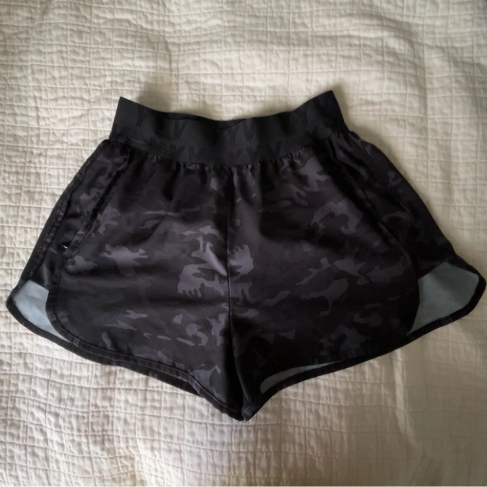 XS black camo high waisted shorts